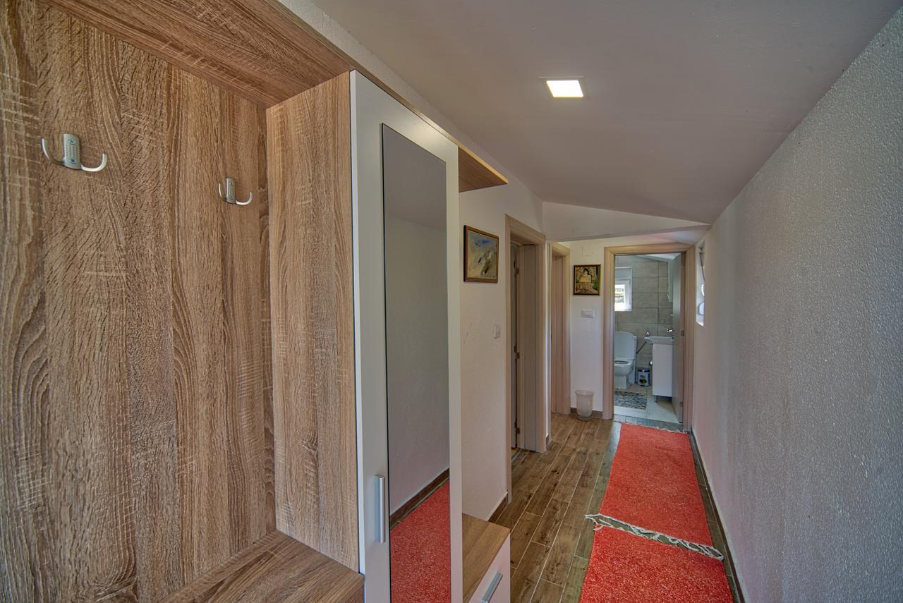 Villa Semeder Virpazar Ngoại thất bức ảnh