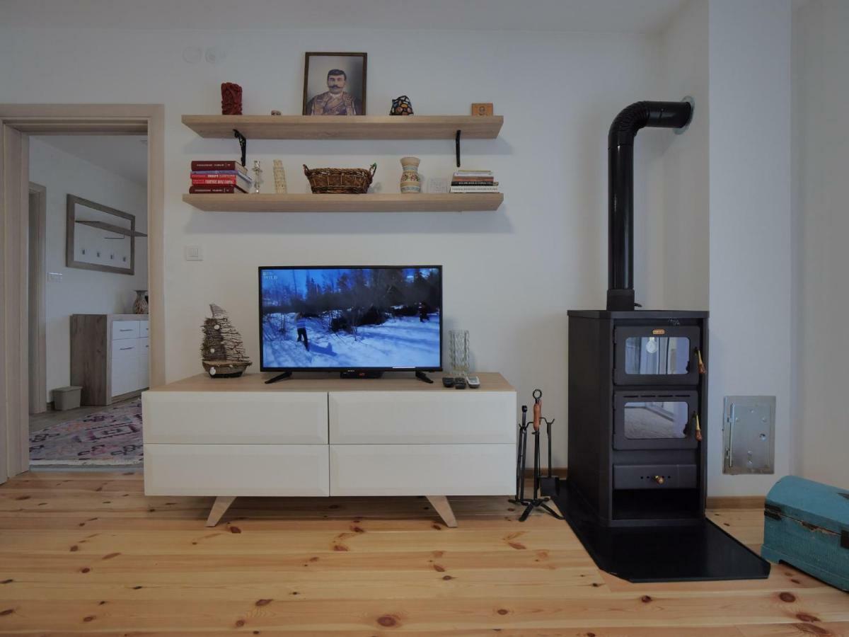 Villa Semeder Virpazar Ngoại thất bức ảnh